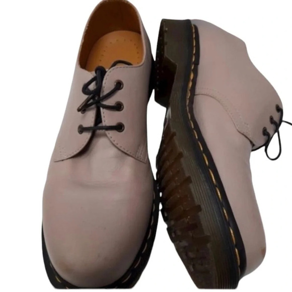 DOC DR. MARTENS Wanama Tan Oxfords Women’s Size US 10 - Picture 11 of 11